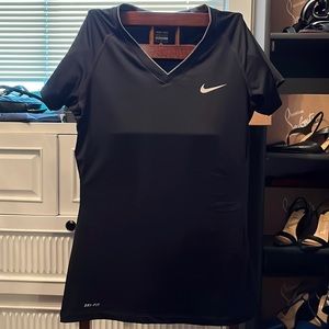 Black Nike Pro shirt size M